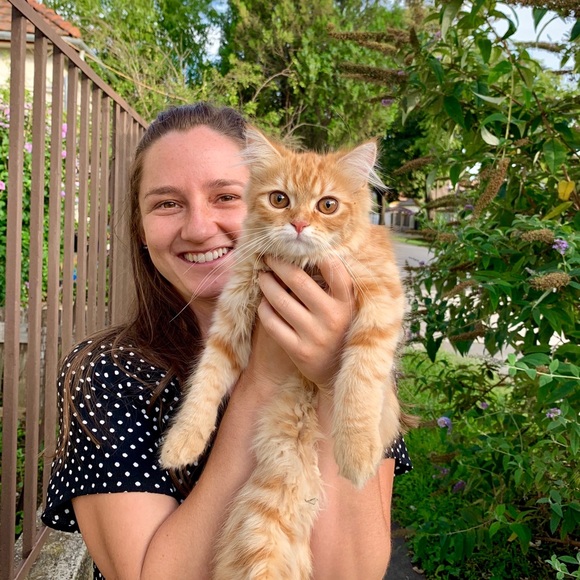 Meet the Posher Other - Meet your Posher, Elise